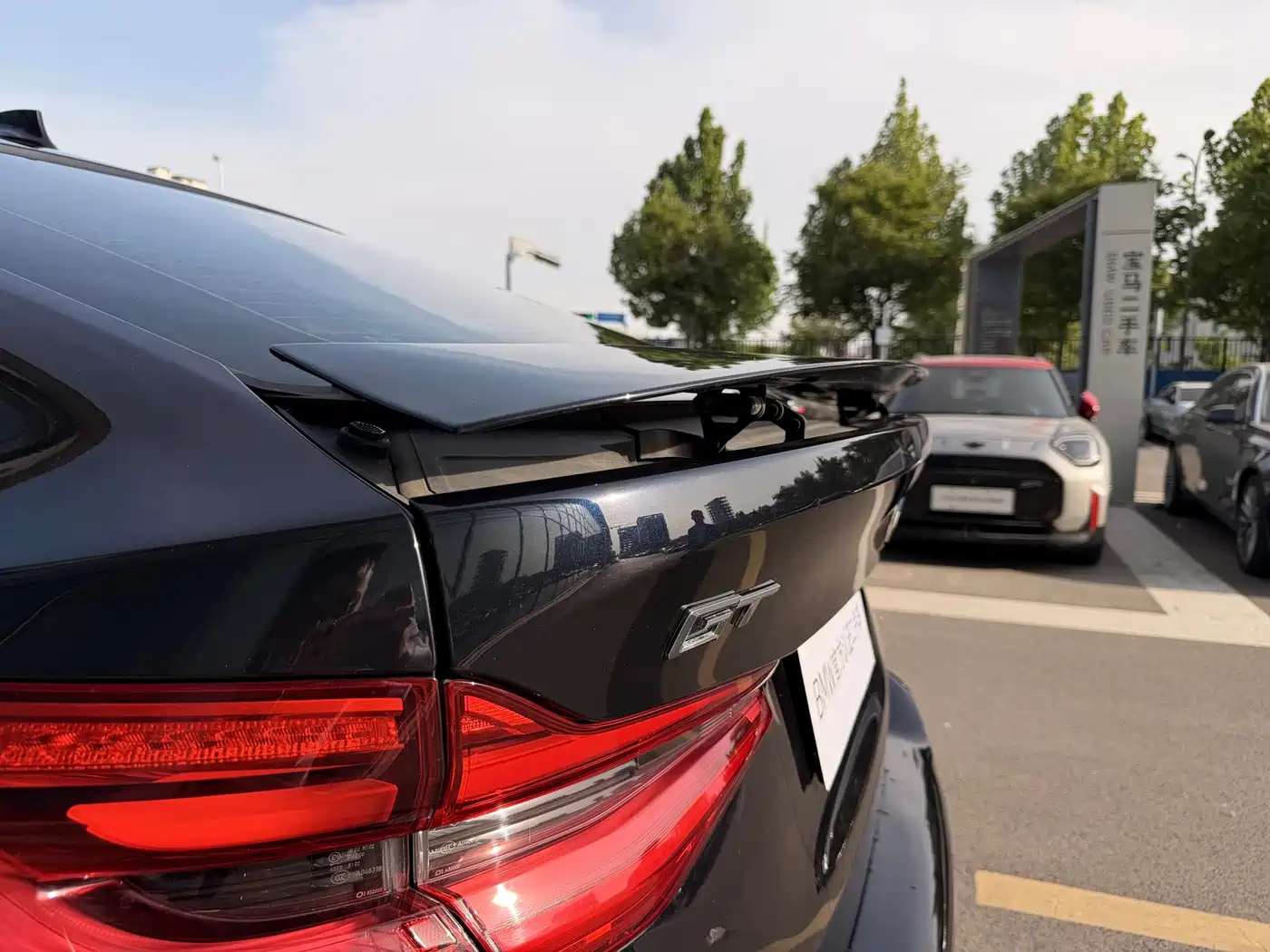 BMW 6 Series GT 2021 630i M Sport Package фото 32