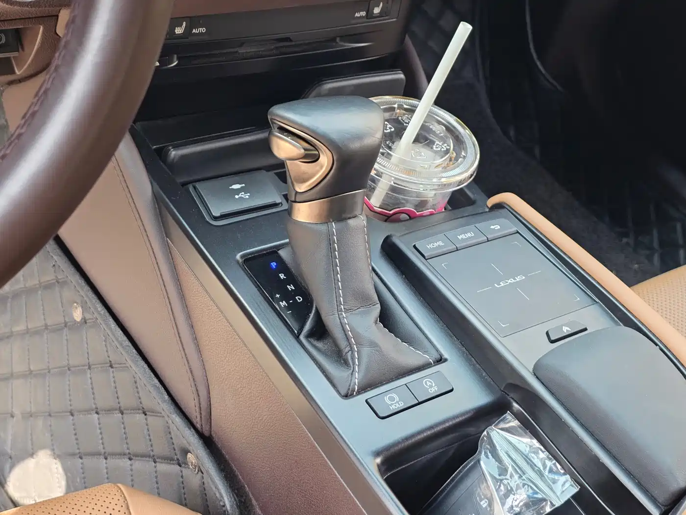 Lexus ES 2021 200 Excellence Edition фото 5