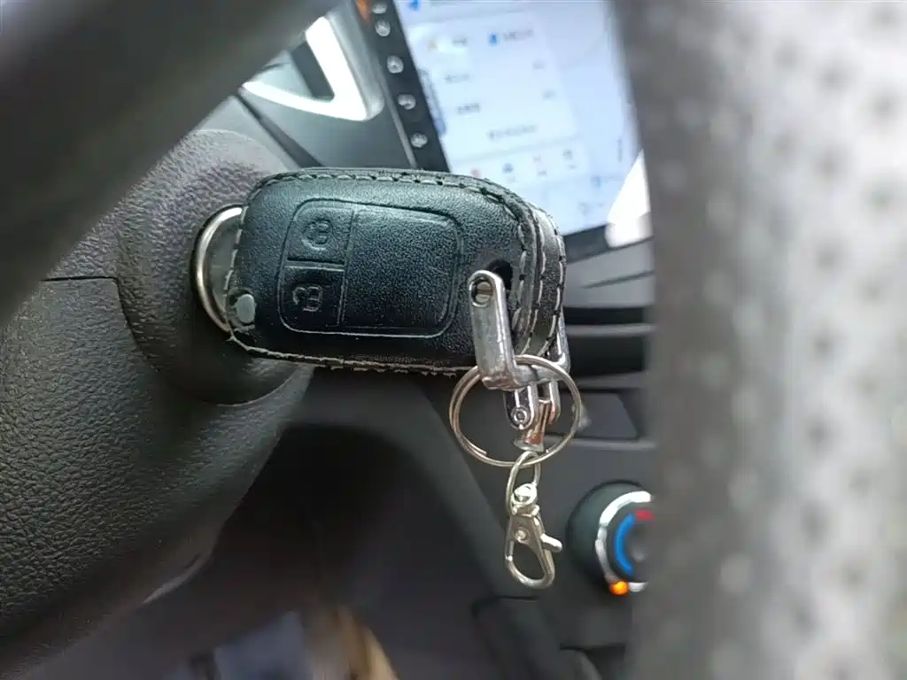 Chevrolet Trax 2014 1.4T Manual 2WD Comfort фото 9