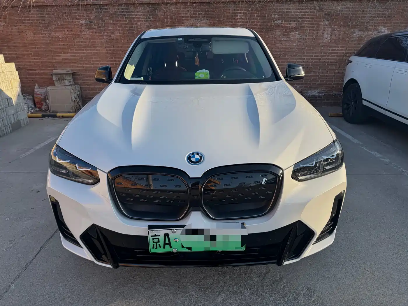 BMW IX3