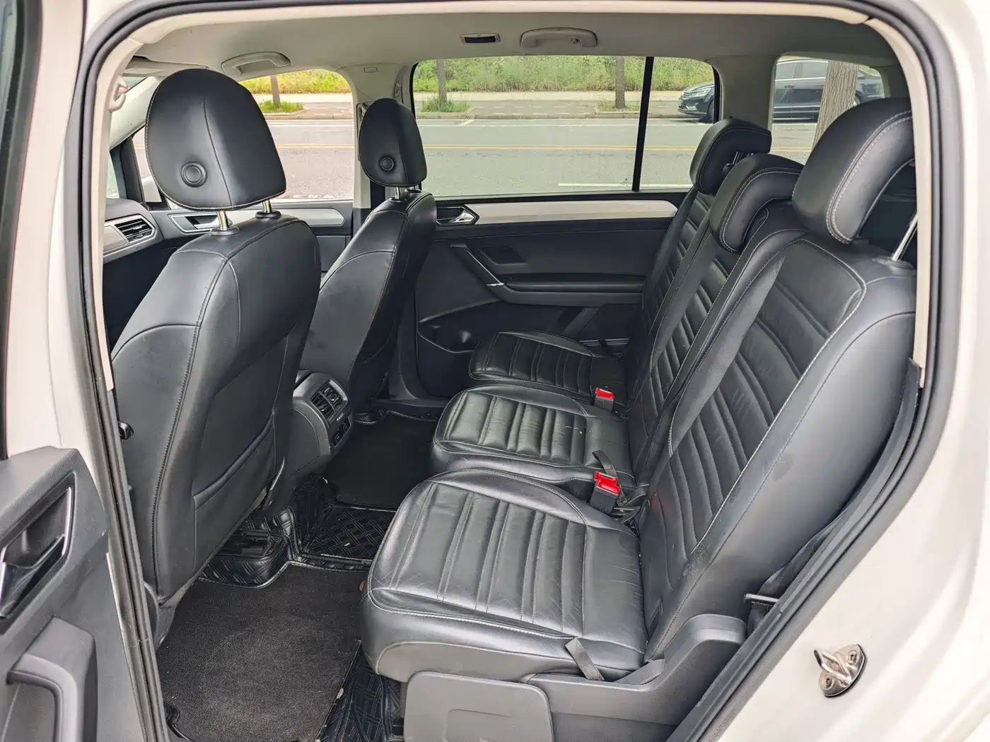Volkswagen Touran 2016 Touran L 280TSI DSG Comfortline фото 6