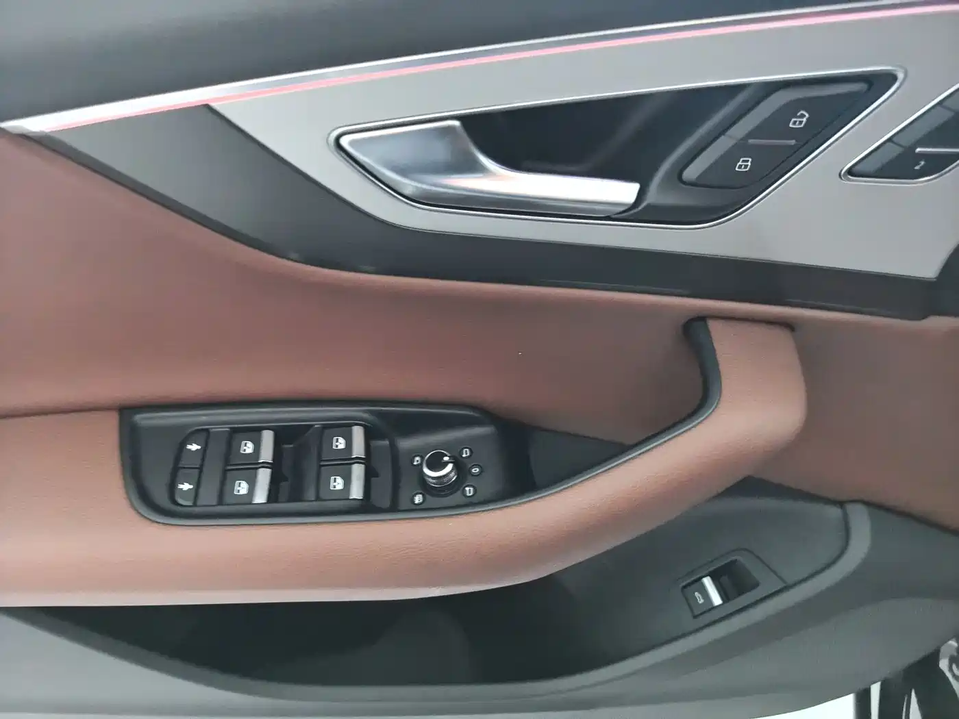 Audi Q7 2018 45 TFSI Technology фото 15