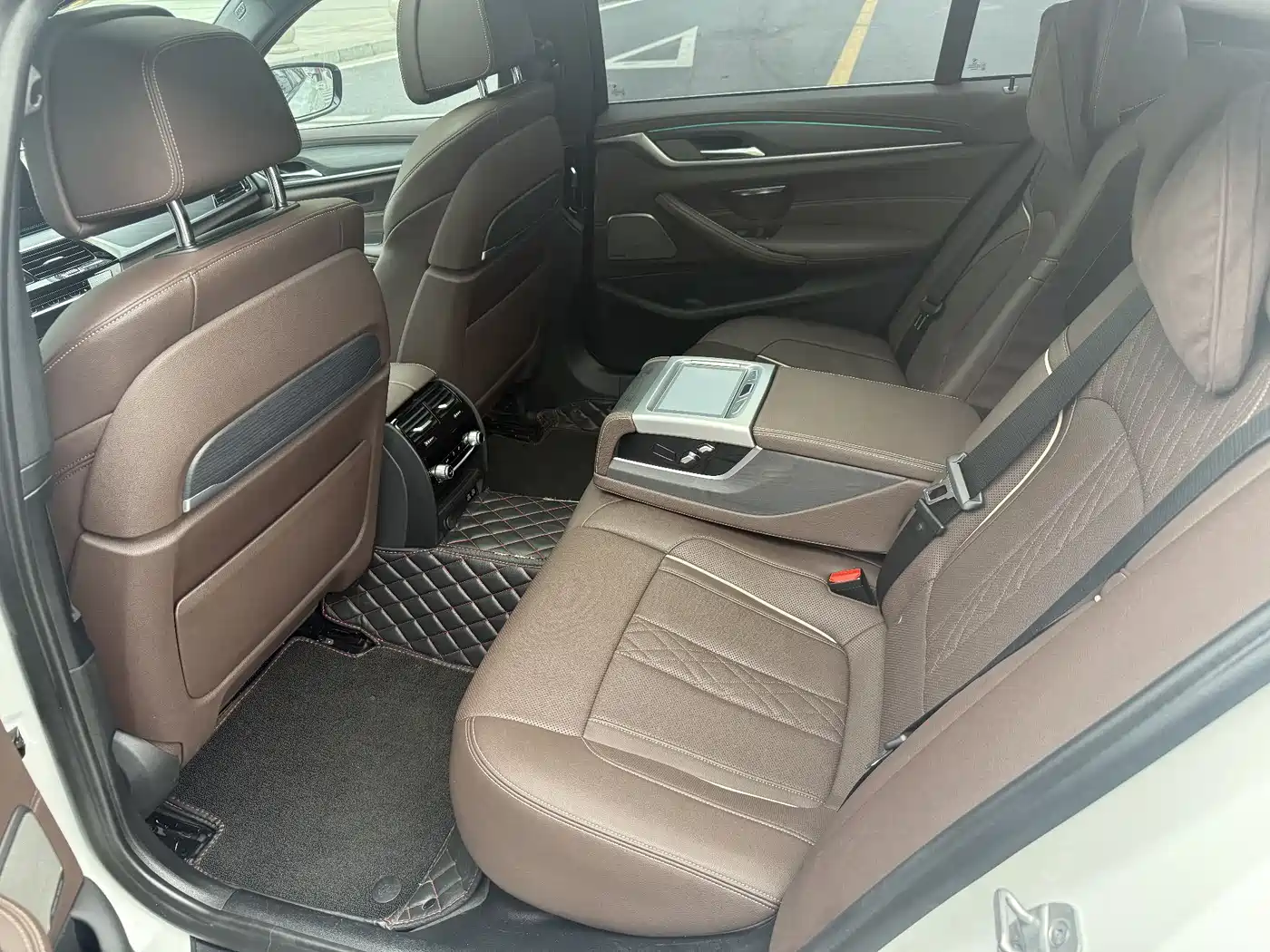 BMW 5 Series 2021 530Li Premium M Sport Package фото 14
