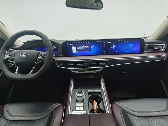 Ford Explorer 2023 EcoBoost 285 AWD Titanium Edition 6-Seater — фото 5