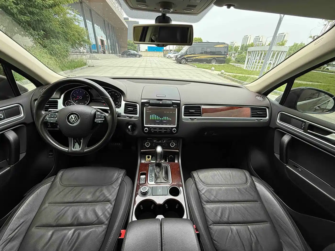 Volkswagen Touareg 2014 3.0TSI New Edge Edition фото 6