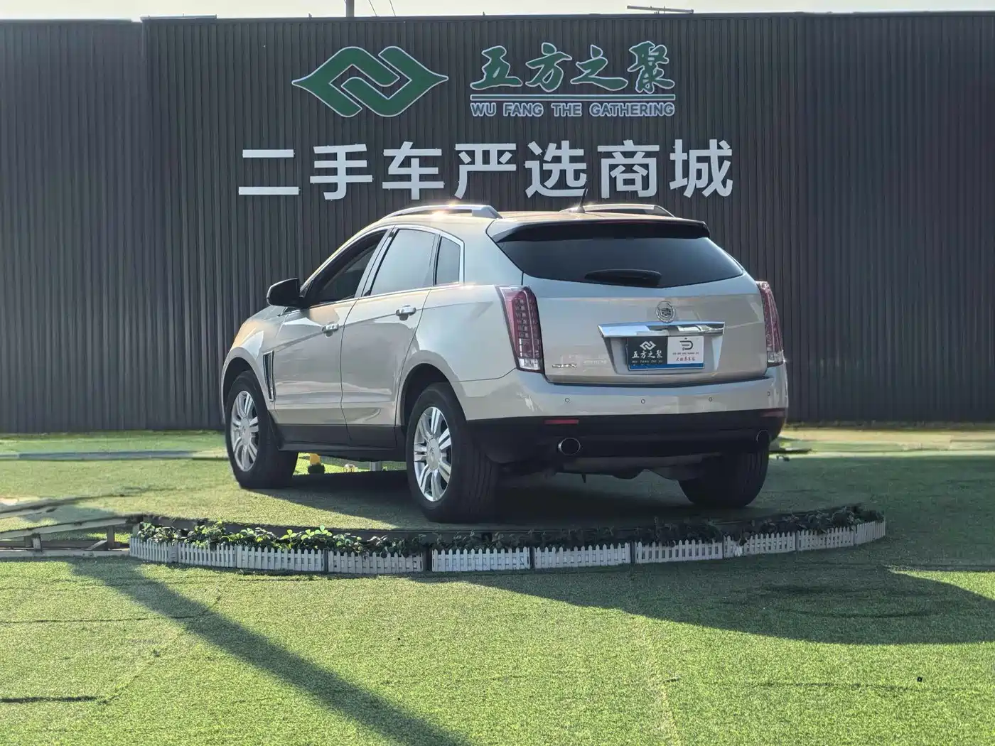 Cadillac SRX 2013 3.0L Elite фото 20