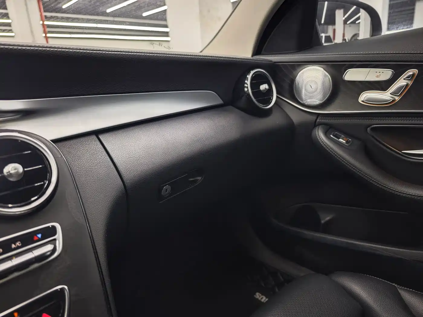 Mercedes-Benz C-Class 2018 C 200 L Sport Achievement Special Edition фото 16