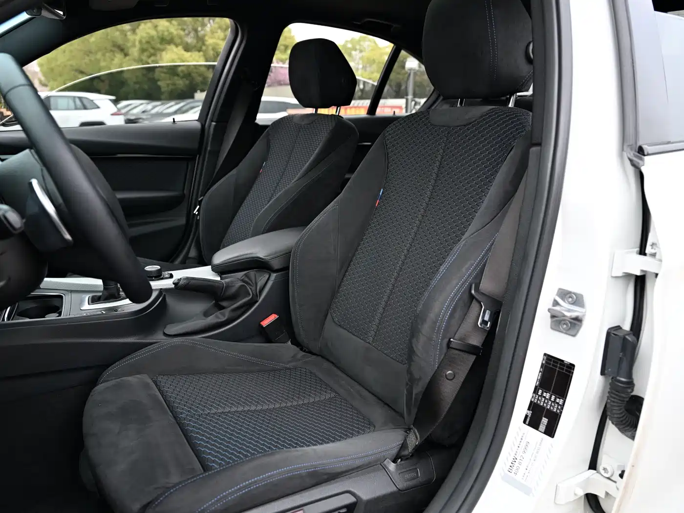 BMW 3 Series 2017 320i M Sport фото 8