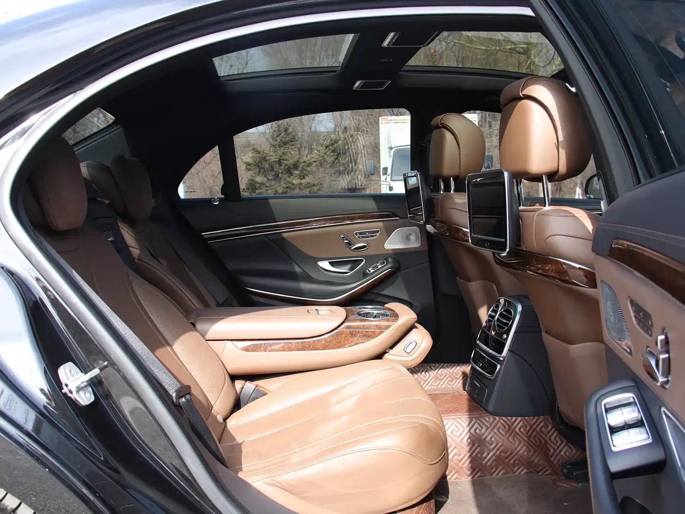 Mercedes-Benz S-Class 2016 S 320 L Luxury фото 17