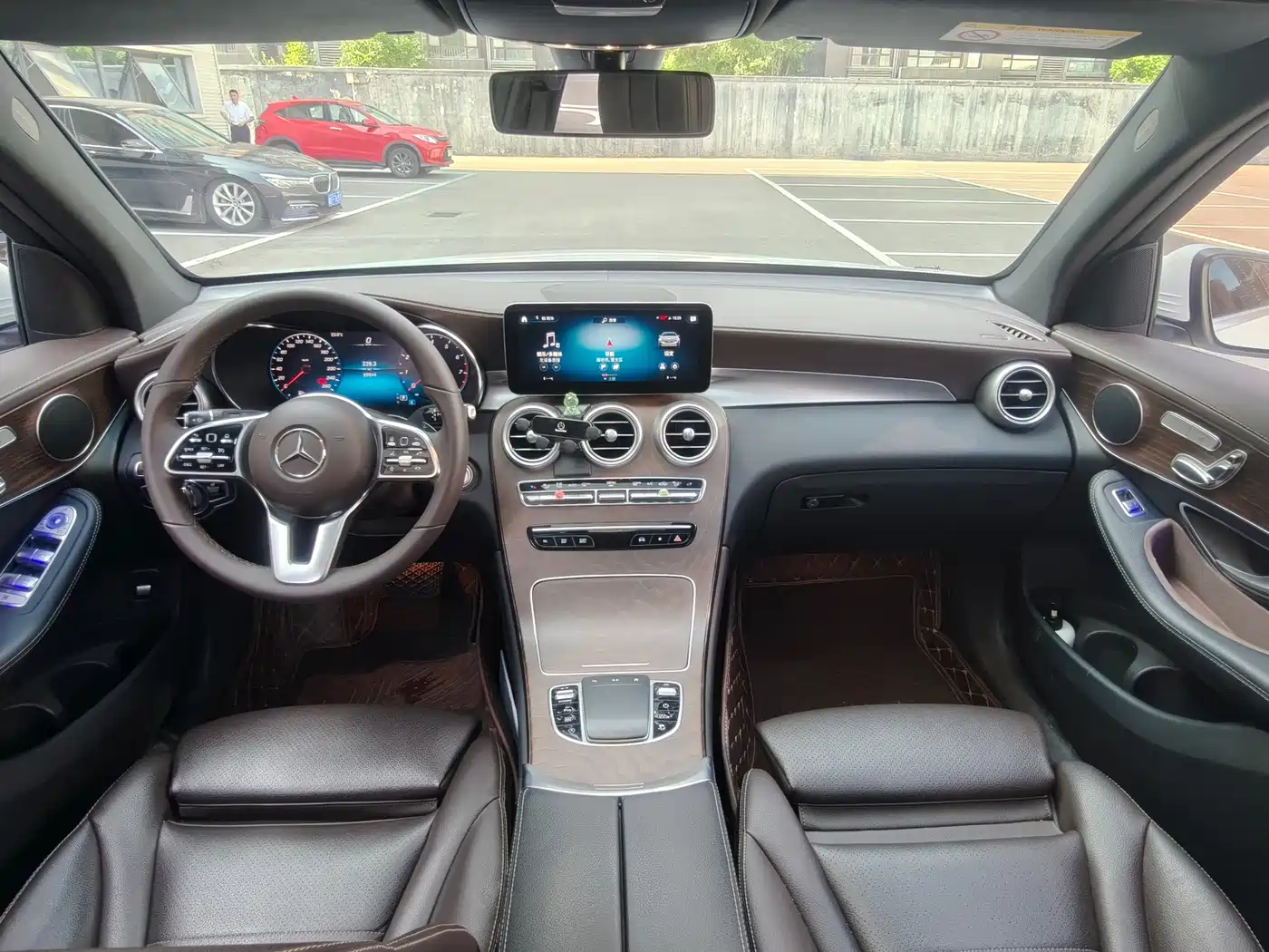 Mercedes-Benz GLC 2022 Model GLC 300 L 4MATIC Dynamic Edition фото 7