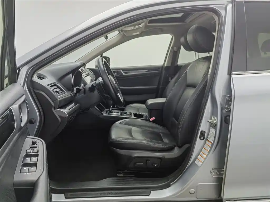 Subaru Outback 2015 2.5i Sport Navigation Edition фото 10