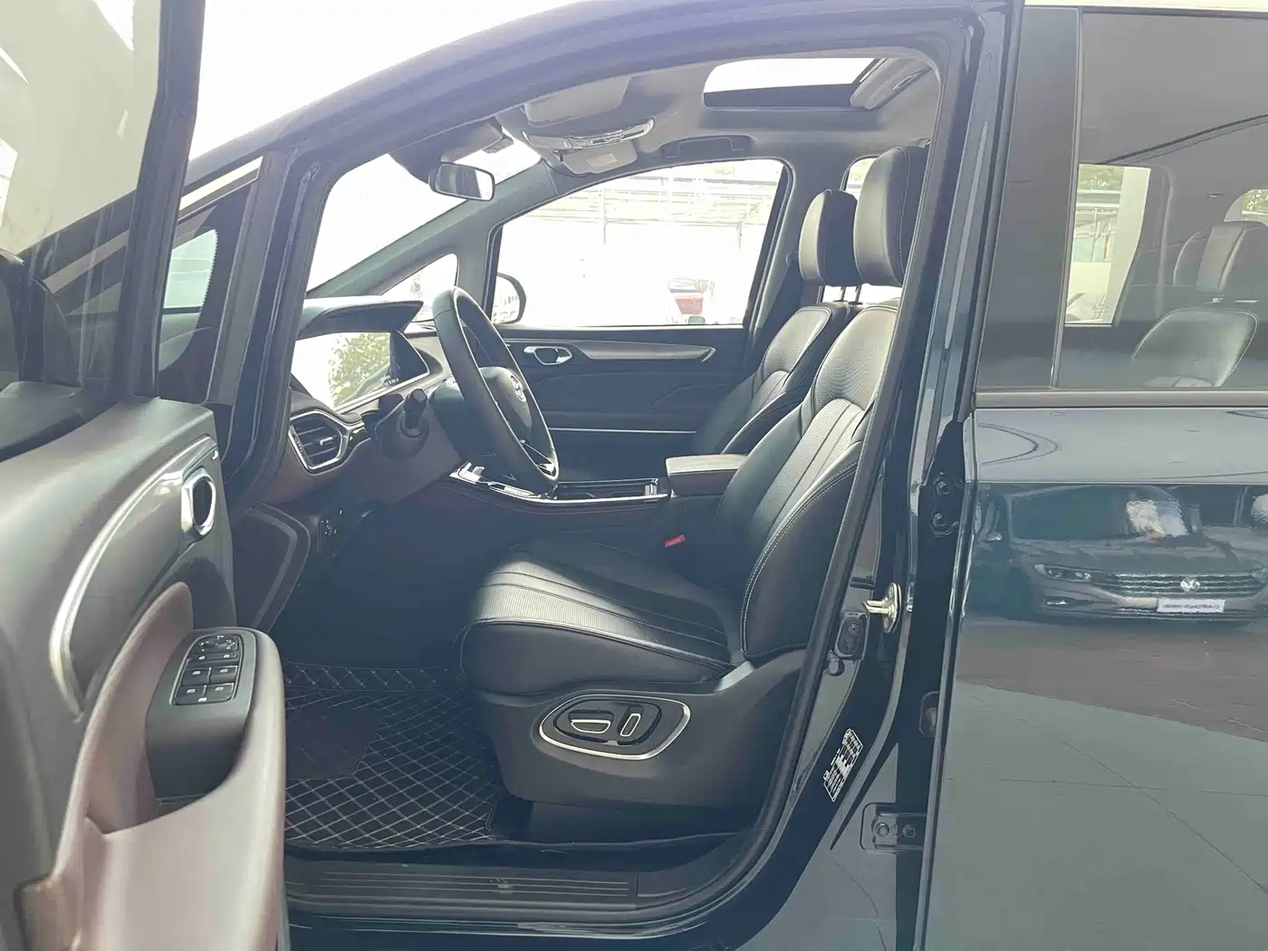 GAC TRUMPCHI M6