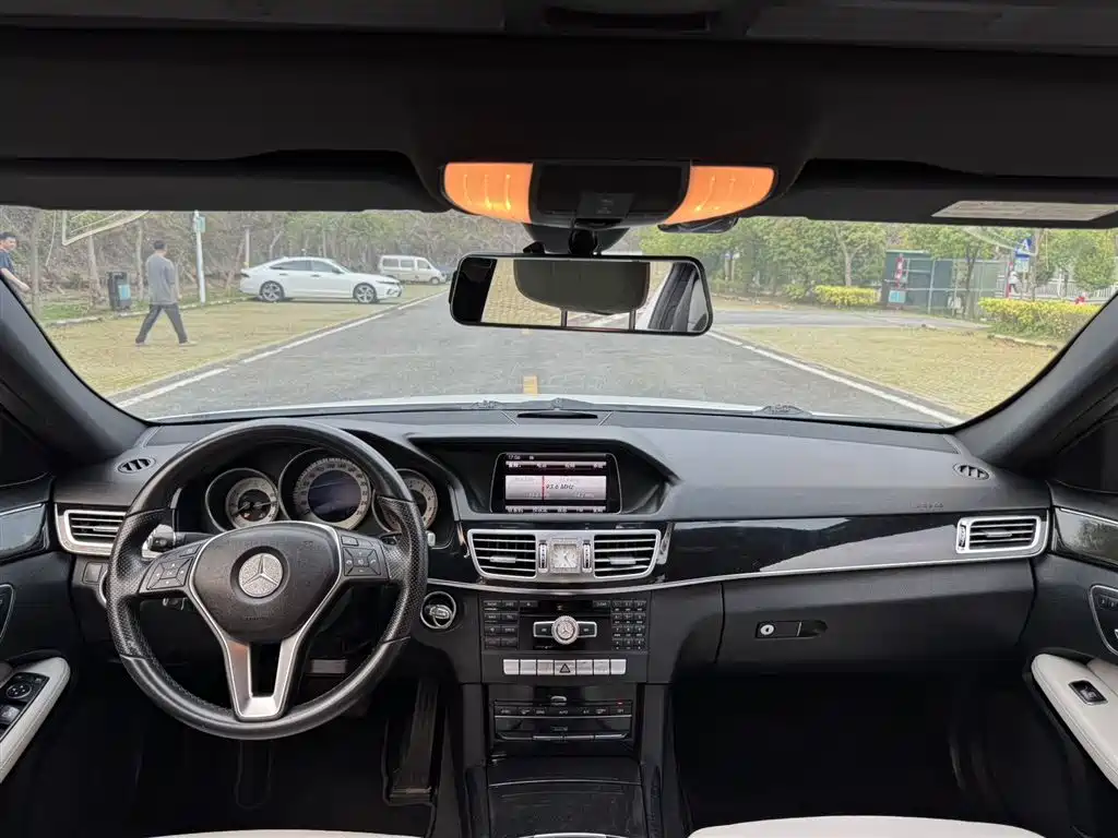 Mercedes-Benz E-Class 2014 Facelift E 260 L Sport фото 8