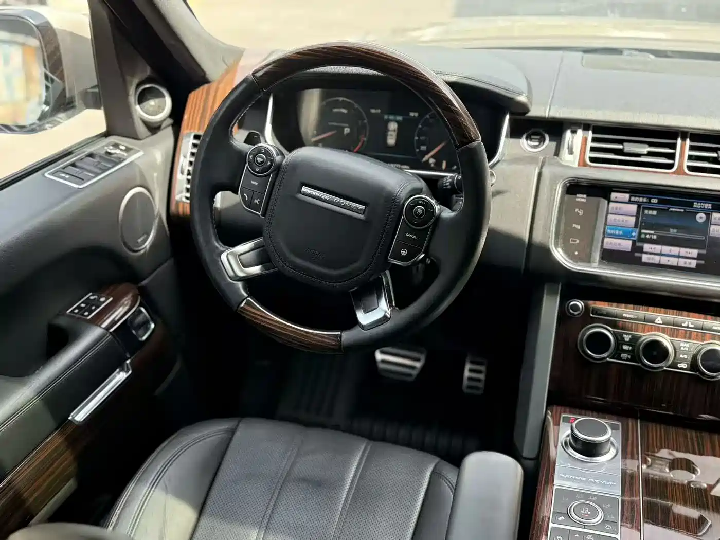 Land Rover Range Rover 2013 5.0 SC V8 Vogue SE фото 4