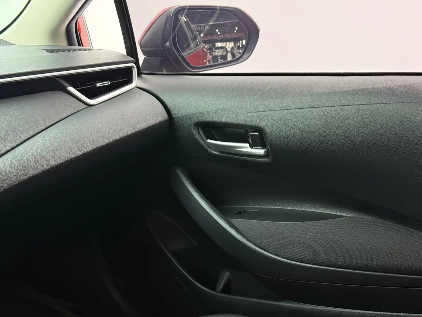 Toyota Corolla 2021 1.2T S-CVT Elite PLUS Edition фото 10