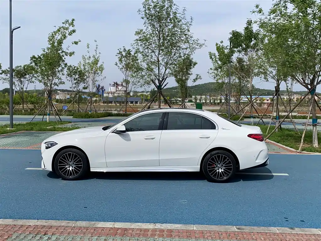 Mercedes-Benz C-Class 2025 C 260 L Sport Edition фото 8