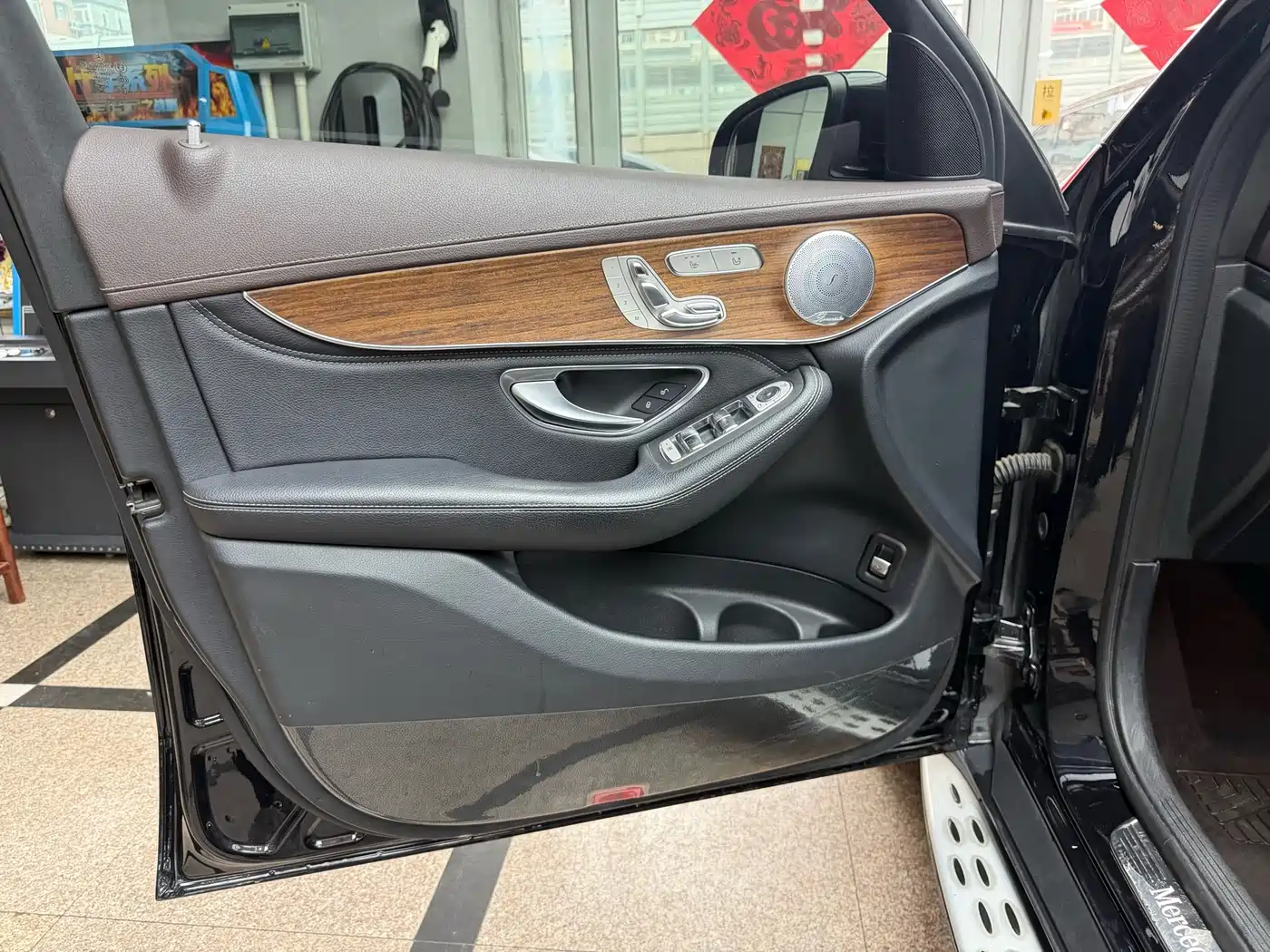 Mercedes-Benz GLC 2020 GLC 300 L 4MATIC Luxury фото 8