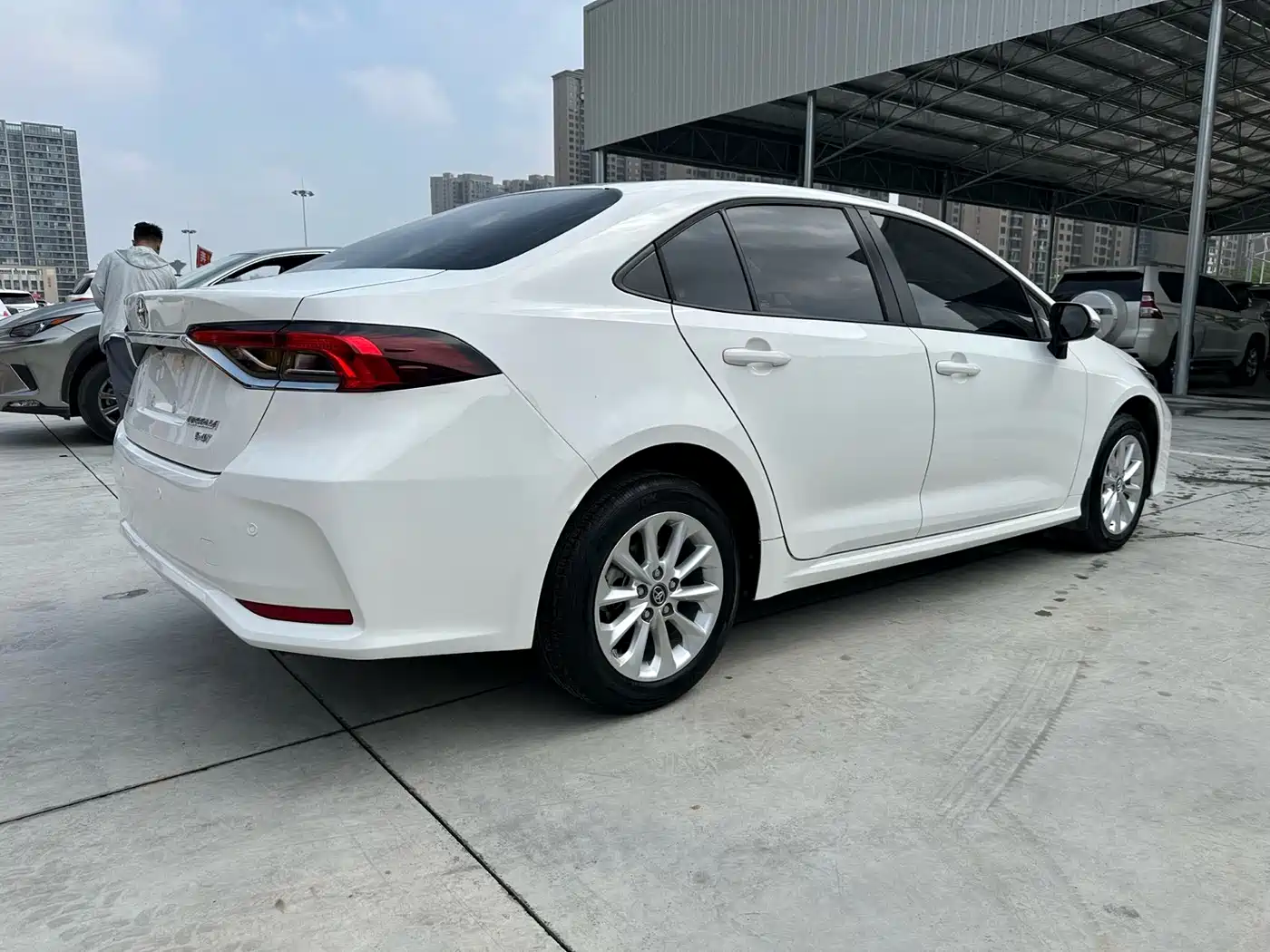 Toyota Corolla 2021 1.2T S-CVT Elite PLUS Edition фото 5