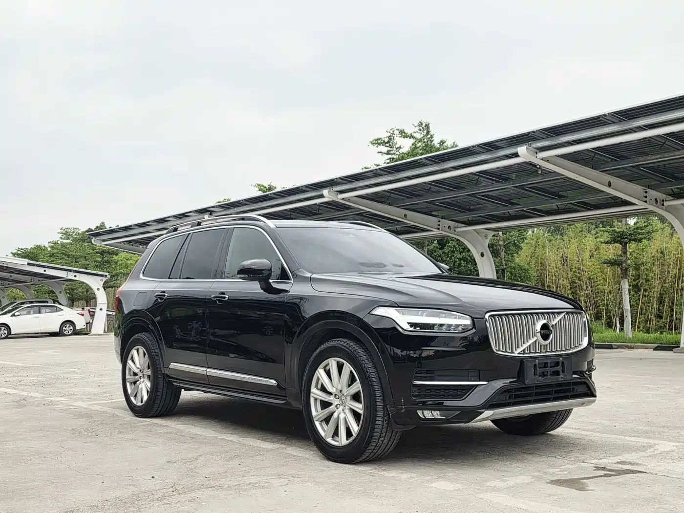Volvo XC90 2018 T6 Momentum 7-Seater фото 4