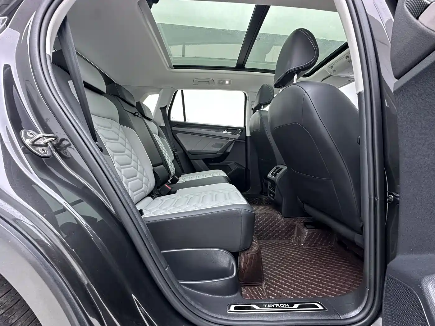 Volkswagen Tayron 2023 280TSI 2WD Luxury Plus Advanced Edition фото 10