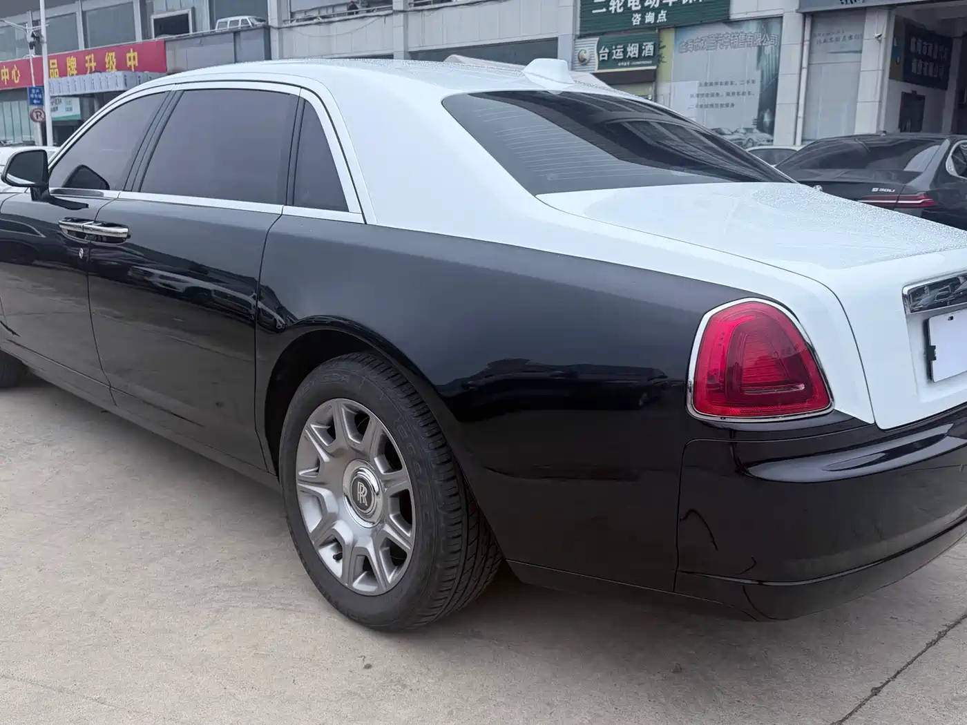 Rolls-Royce Ghost 2020 2018 6.6T Long Wheelbase Edition
