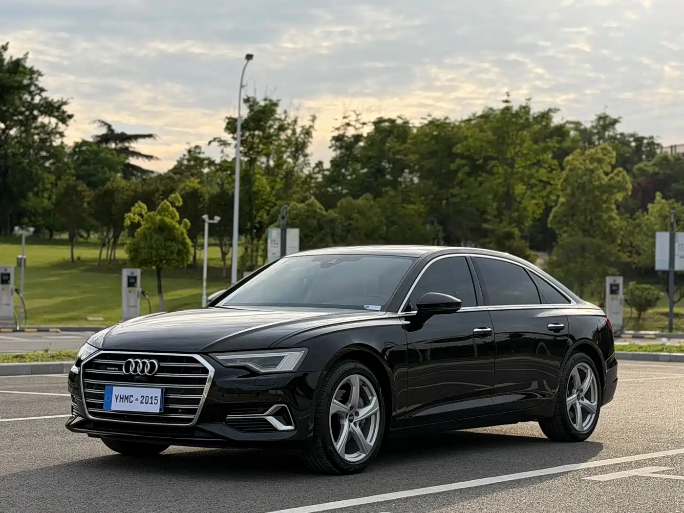 Audi A6L 2023 45 TFSI quattro Premium Elegance