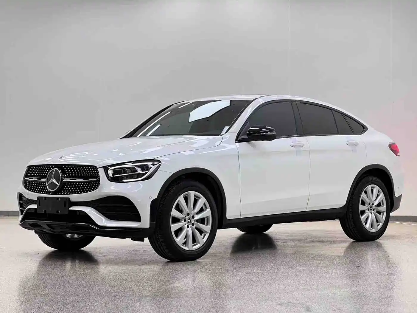 Mercedes-Benz GLC Coupe 2022 Facelift GLC 260 4MATIC Coupe SUV