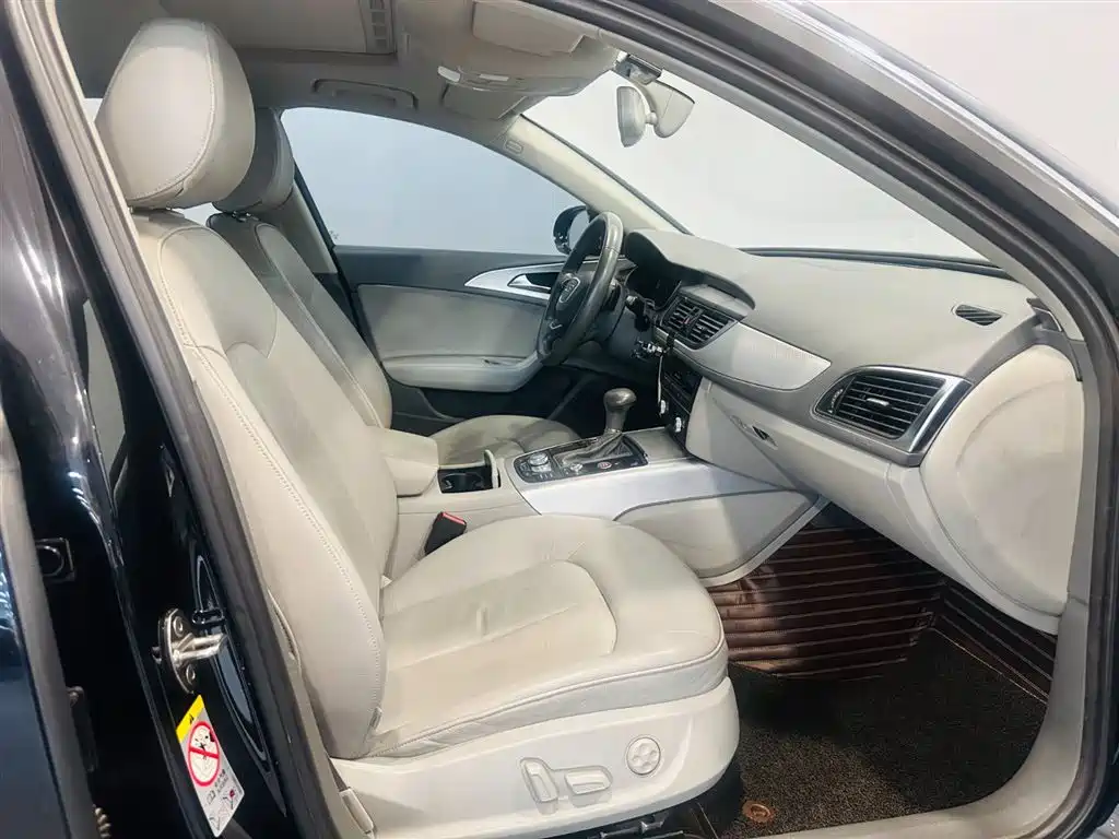Фото 10 - Audi A6L