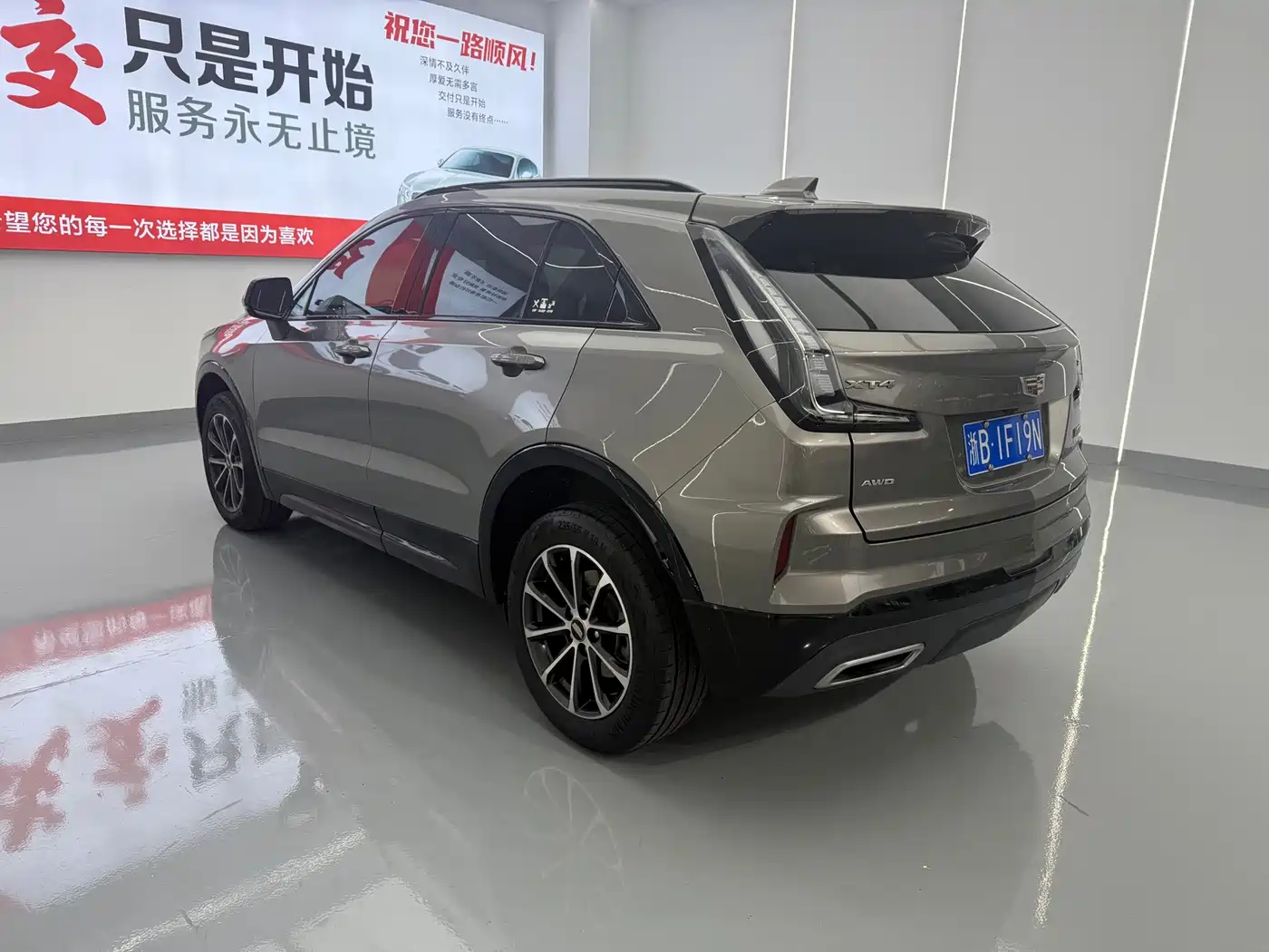Фото 7 - Cadillac XT4
