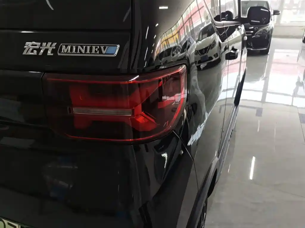 Фото 8 - Wuling Motors Hongguang MINIEV