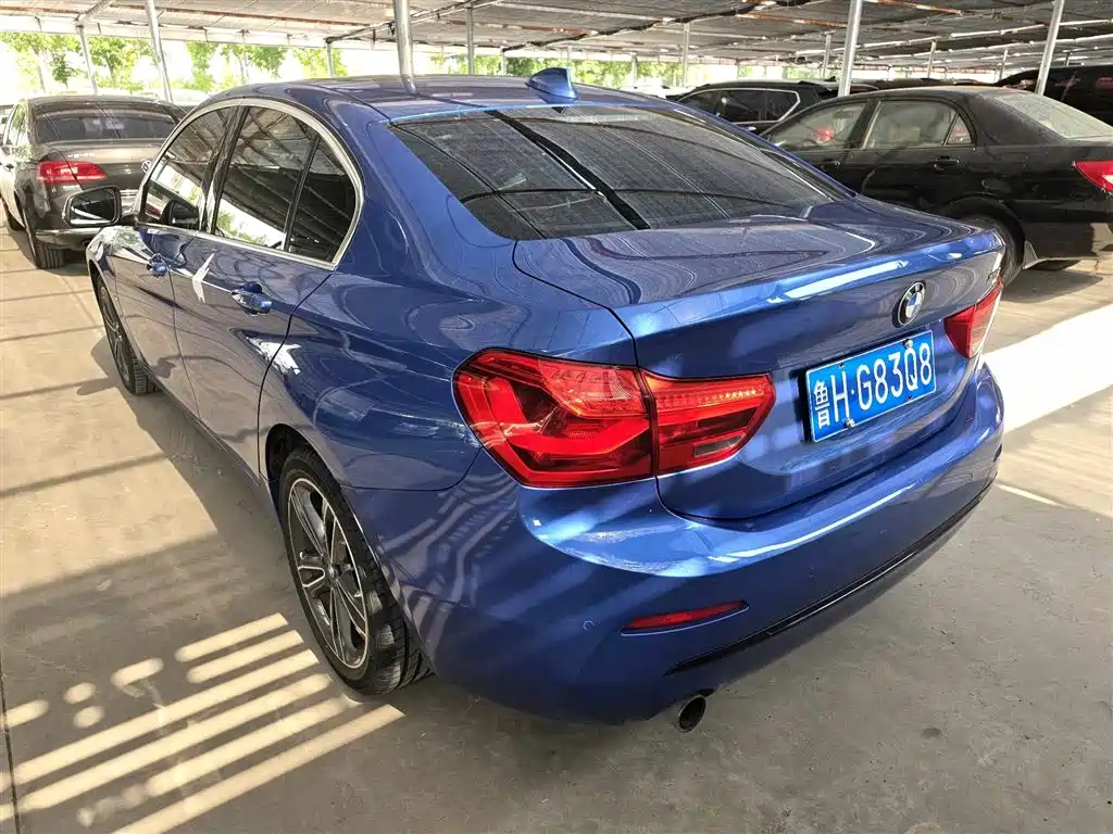 BMW 1 Series 2017 118i Sport фото 7