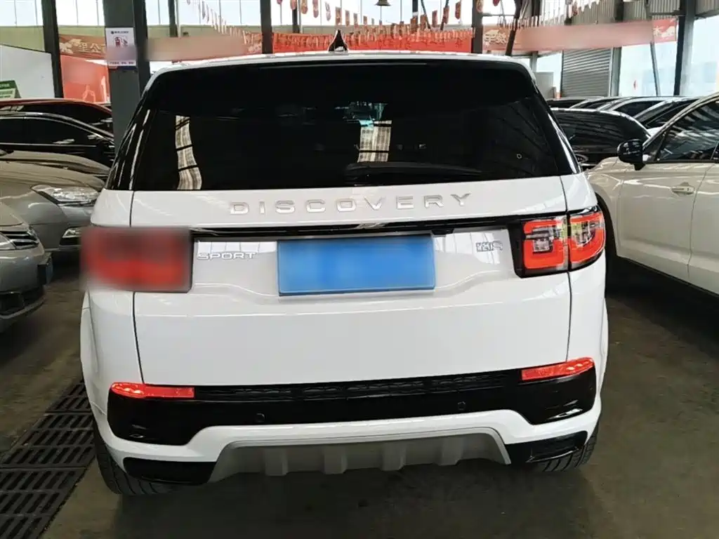 Land Rover Discovery Sport 2025 249PS Performance Tech Edition фото 6