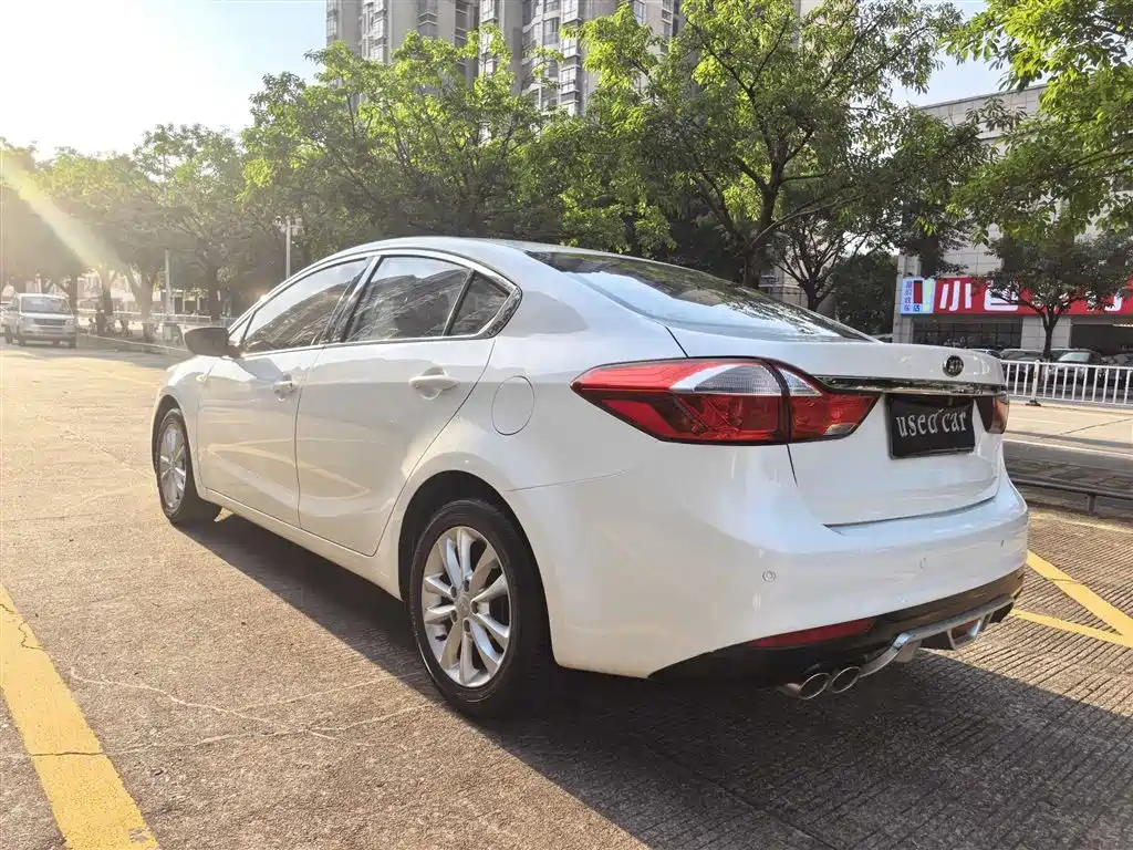 Kia K3 2016 1.6L Automatic GLS фото 5