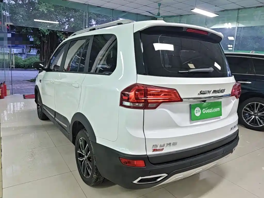 SWM Motor SWM X3 2017 2017 1.5T Manual Fashion