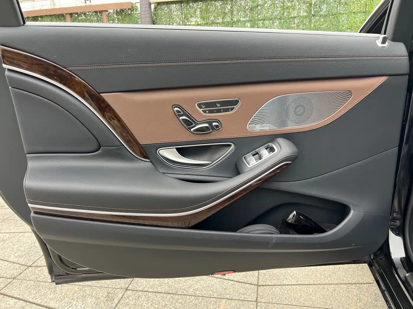 Mercedes-Benz Maybach S-Class 2015 S 400 4MATIC фото 17