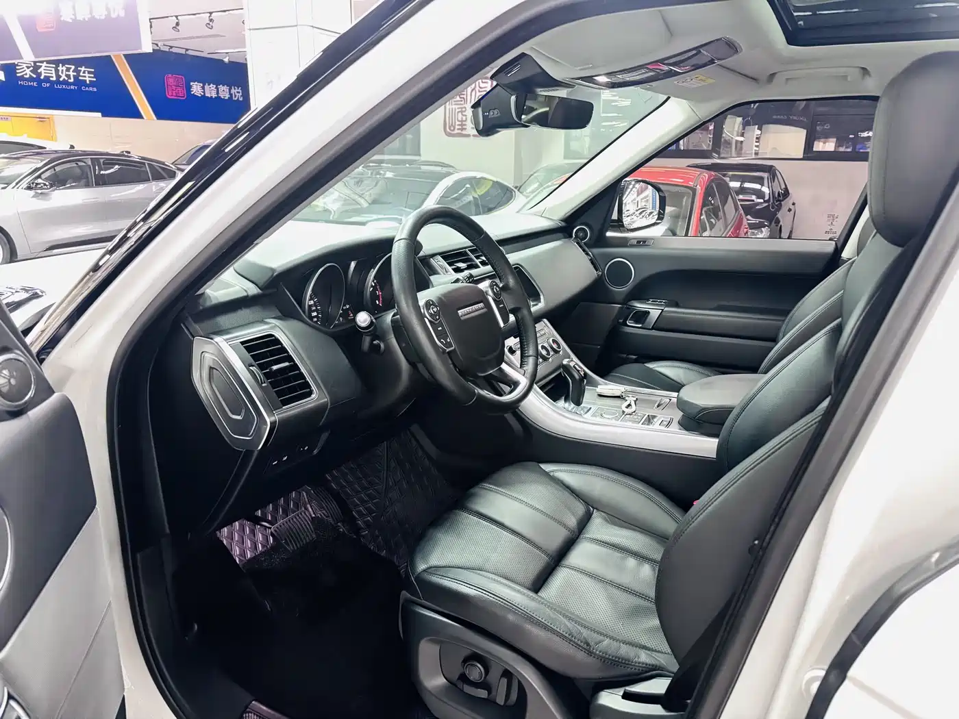 Land Rover Range Rover Sport 2017 3.0 SC V6 SE фото 8