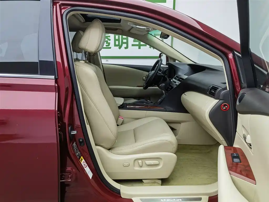 Lexus RX Classic 2011 270 Luxury фото 23