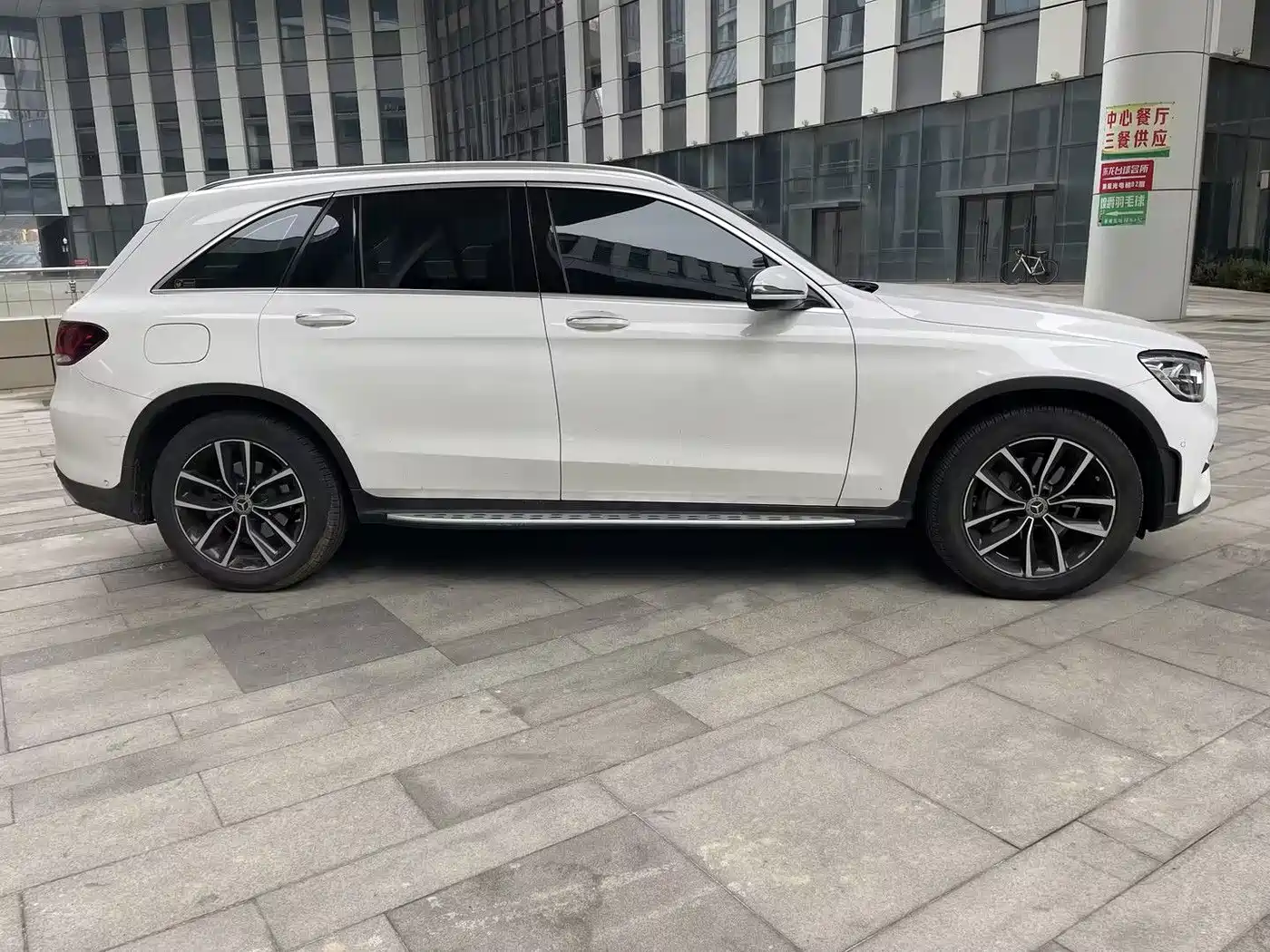 Mercedes-Benz GLC 2020 GLC 300 L 4MATIC Dynamic фото 6