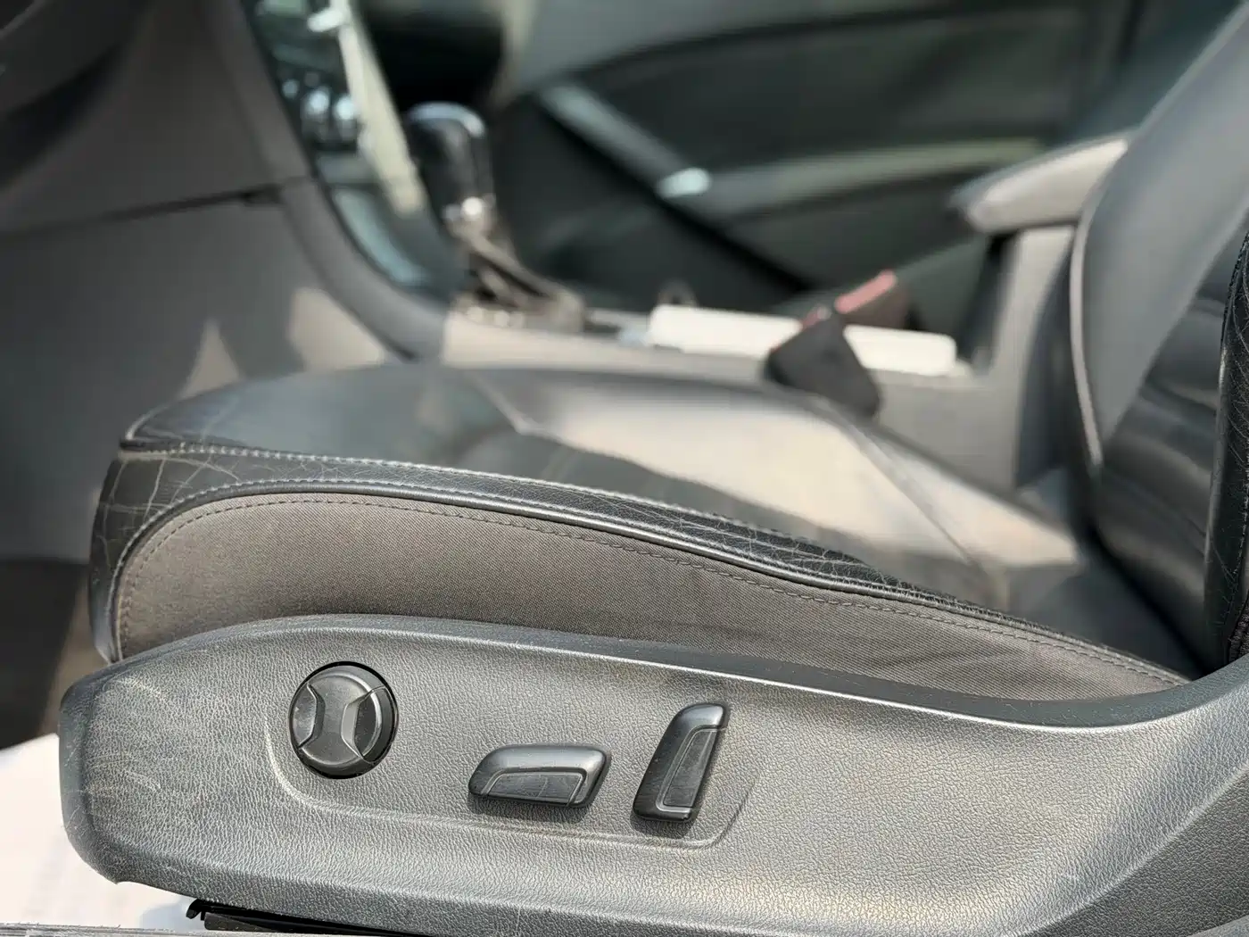 Volkswagen Passat 2014 1.8TSI DSG Executive Edition фото 4