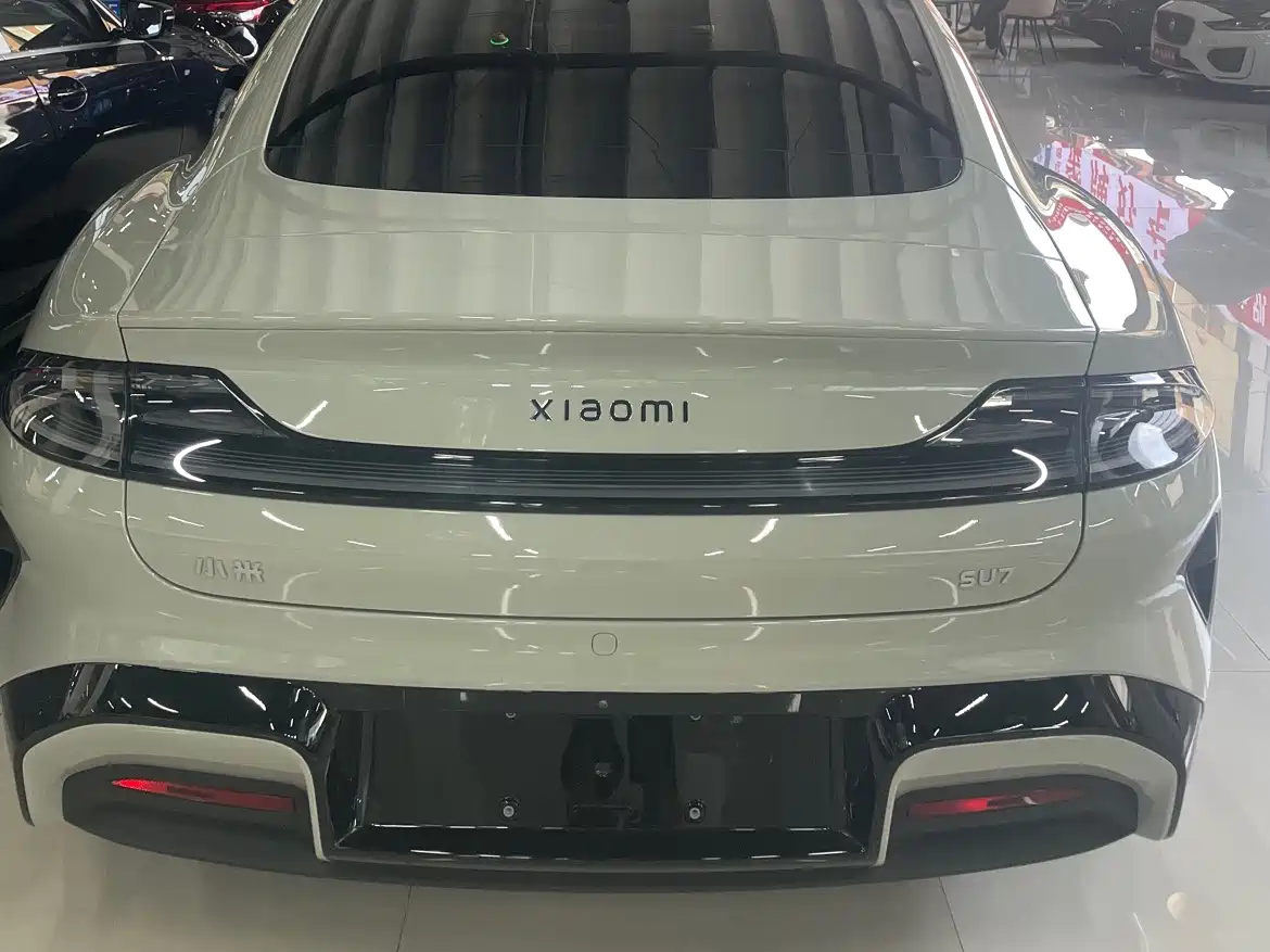Xiaomi Auto Xiaomi SU7 2024 RWD Long Range Intelligent Driving Edition фото 16