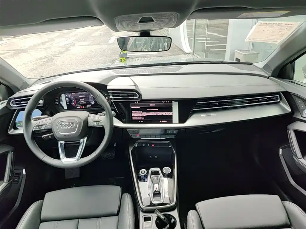 Audi A3 2025 Facelift A3L Limousine 35TFSI Flying Joy Edition фото 10