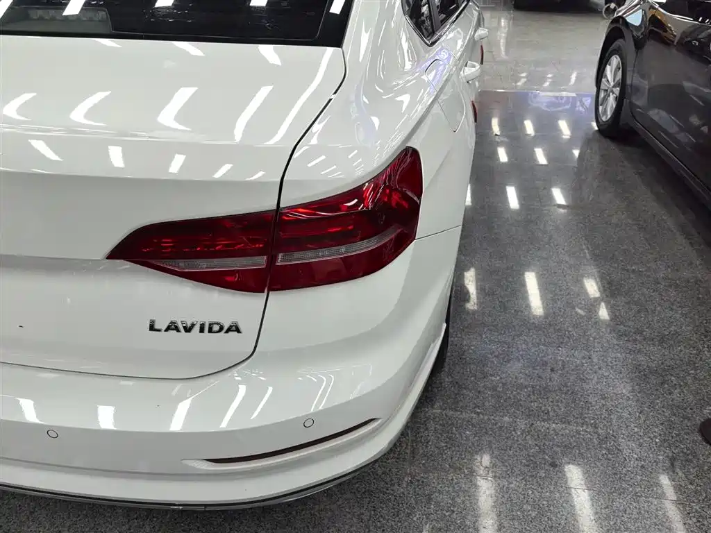 Volkswagen Lavida 2018 1.5L Automatic Comfort Version China V фото 24