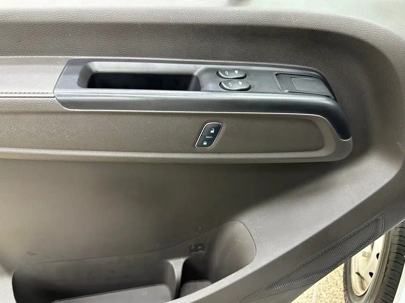 Jiangling E-Fushun 2025 2025 Clear Window Version 41.86kWh Short Wheelbase Low Roof