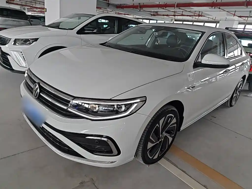 Volkswagen Bora 2024 300TSI DSG Premium Ride Edition фото 2