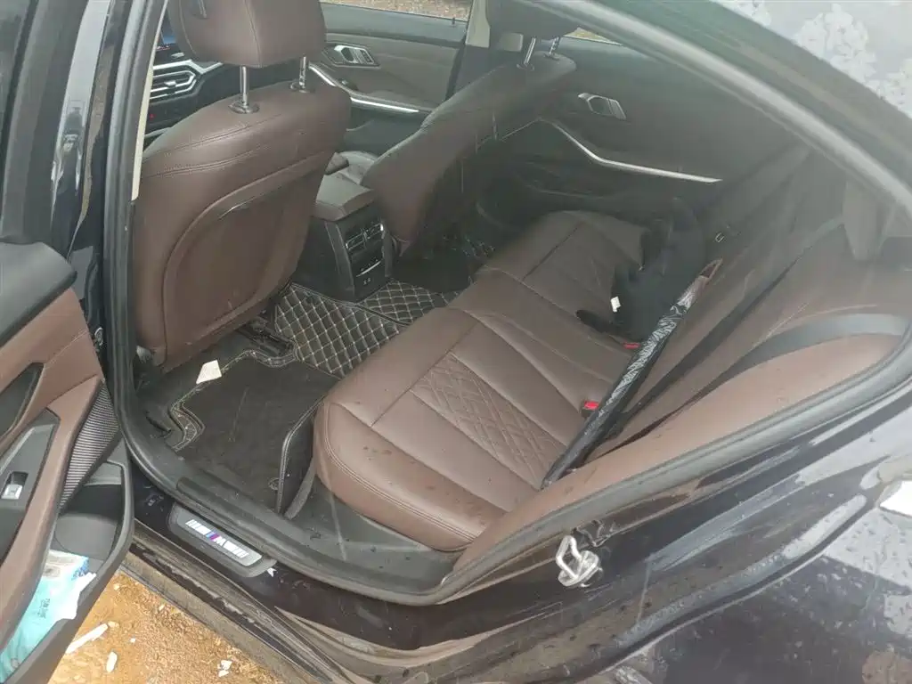 BMW 3 Series 2023 320Li M Sport Package фото 15