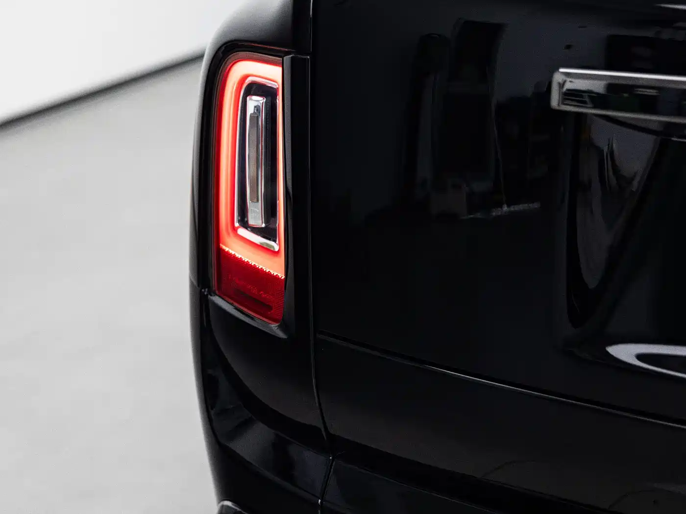 Rolls-Royce Cullinan 2018 4-Seater Version фото 17