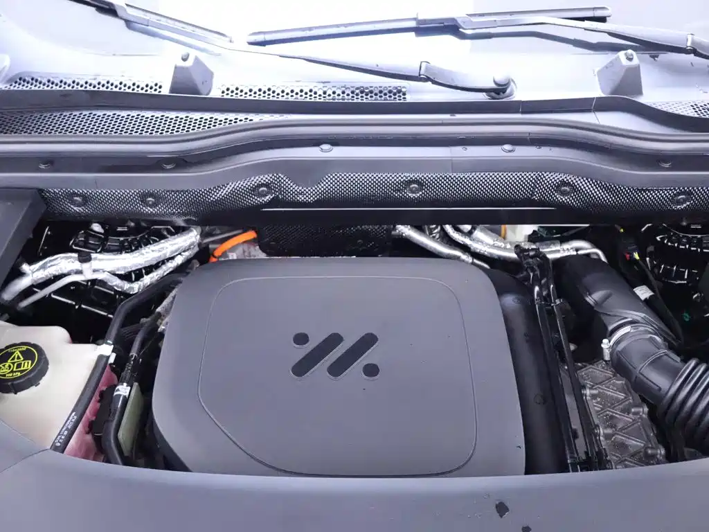 IM Motors IM LS9 2025 2026 Model 52kWh Base Version