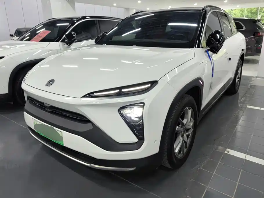 Фото 1 - NIO ES6