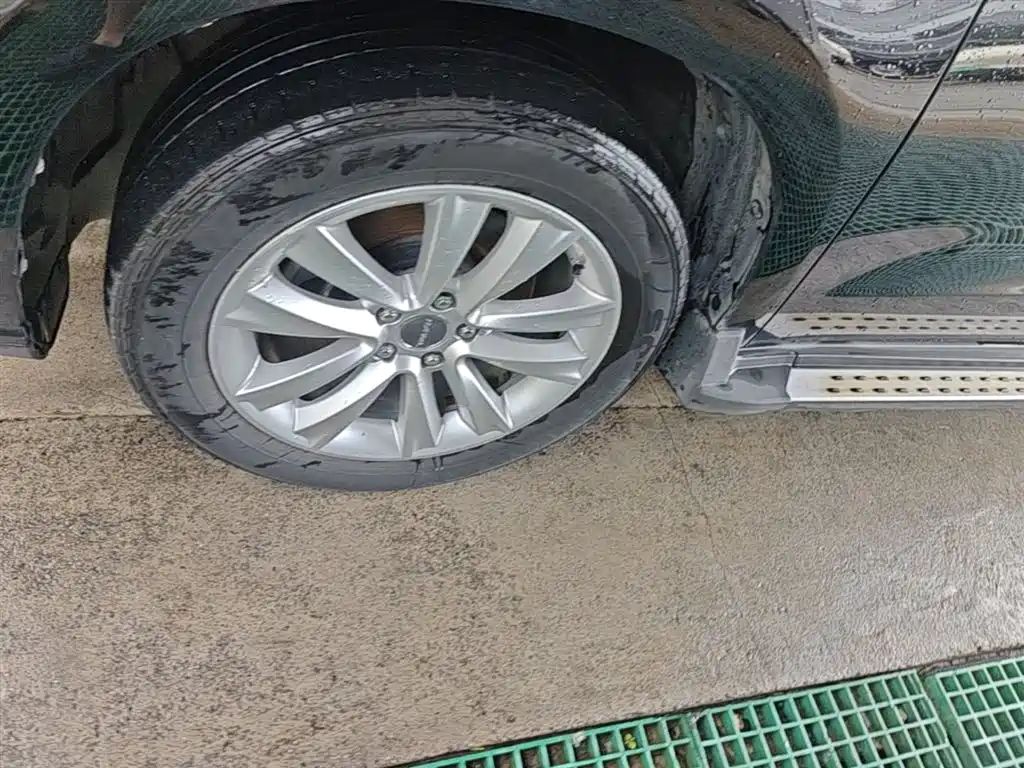 Haval H2 2015 1.5T Automatic 2WD Elite Edition фото 23
