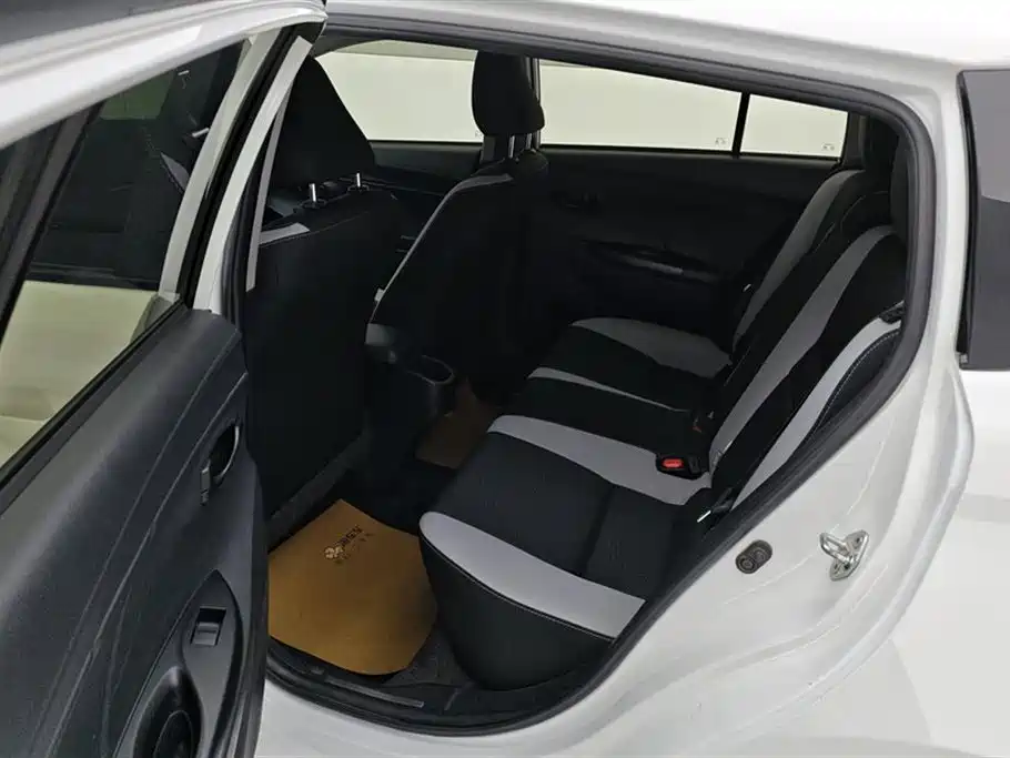 Toyota YARiS L Zhi Xiang 2022 1.5L CVT Leading PLUS Edition фото 11